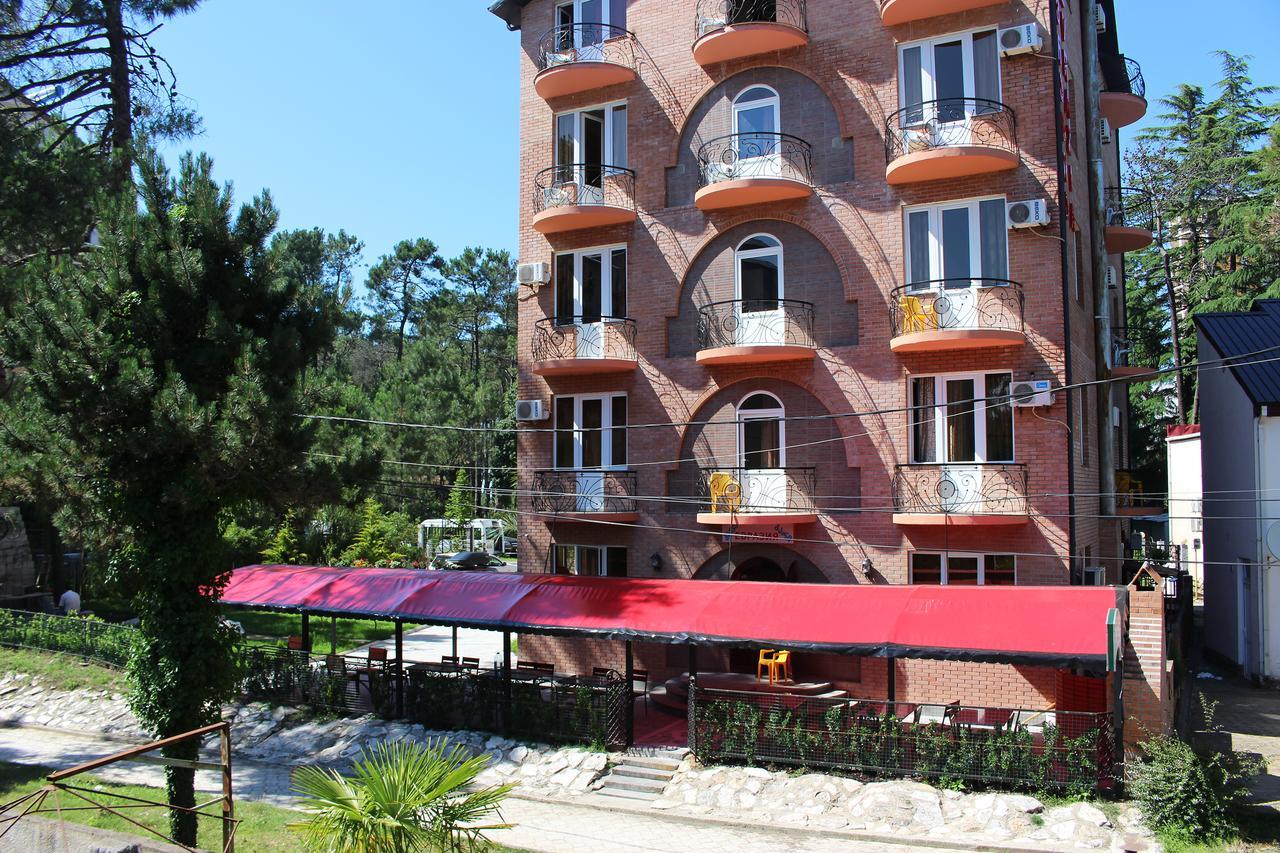 Hotel Evrazia Ureki Exteriér fotografie