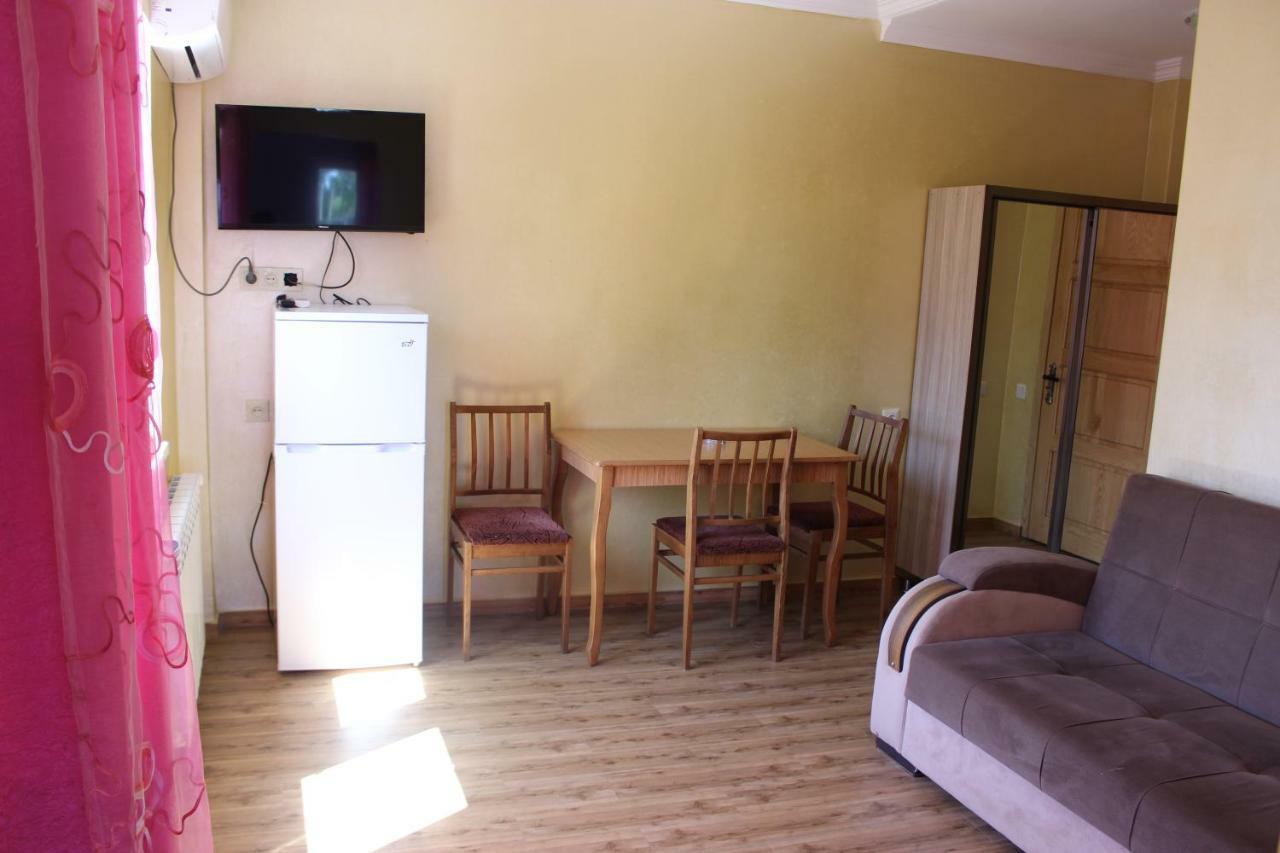 Hotel Evrazia Ureki Exteriér fotografie