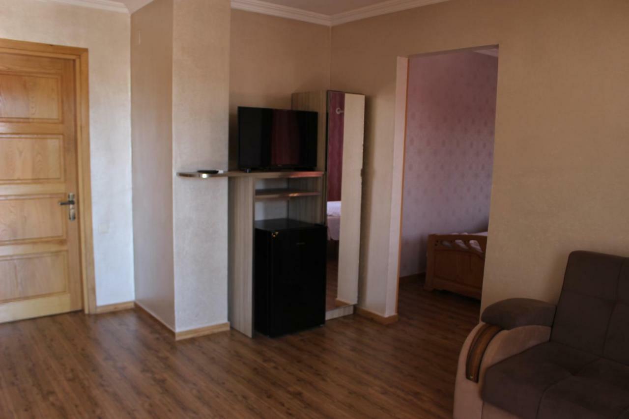 Hotel Evrazia Ureki Exteriér fotografie